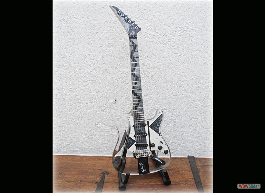 Guitar 8 Front